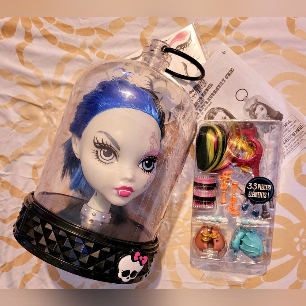Monster High 2014 Styling Head with Accessories NWOB